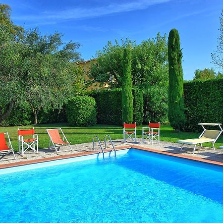 Villa Fiamma By Posarellivillas Piaggiori Екстериор снимка