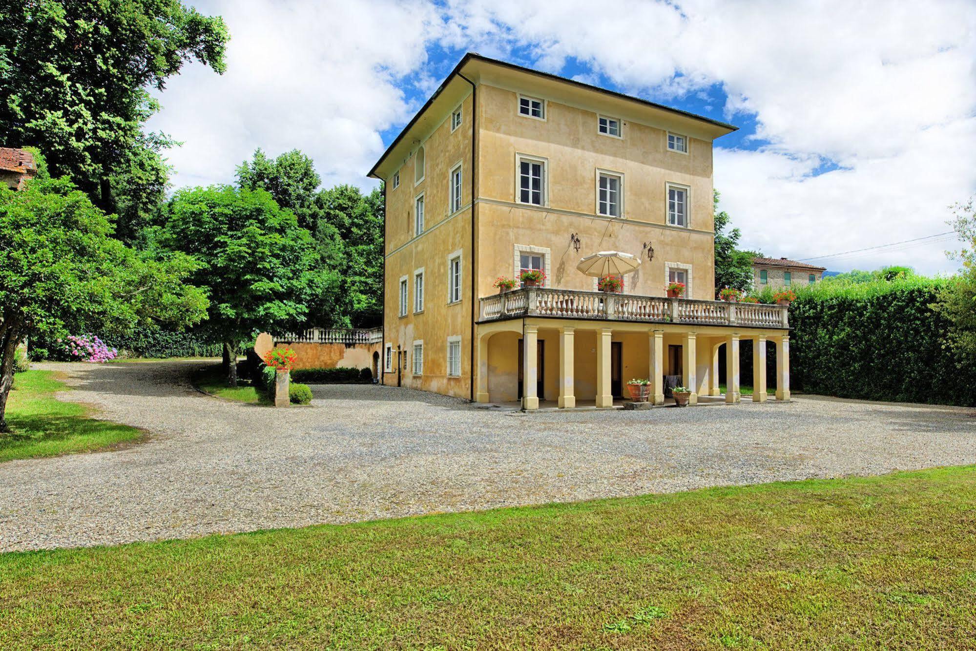 Villa Fiamma By Posarellivillas Piaggiori Екстериор снимка
