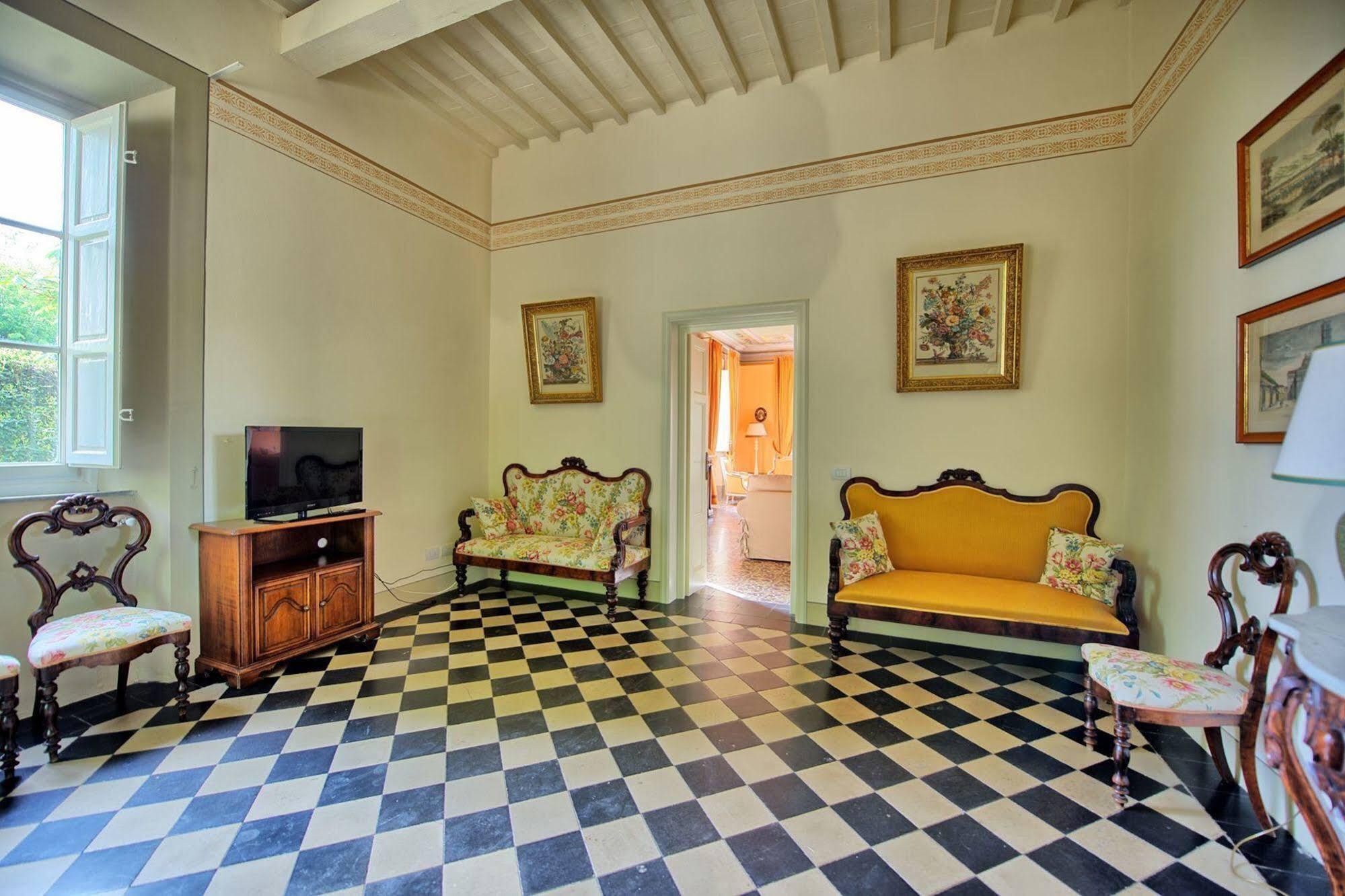 Villa Fiamma By Posarellivillas Piaggiori Екстериор снимка