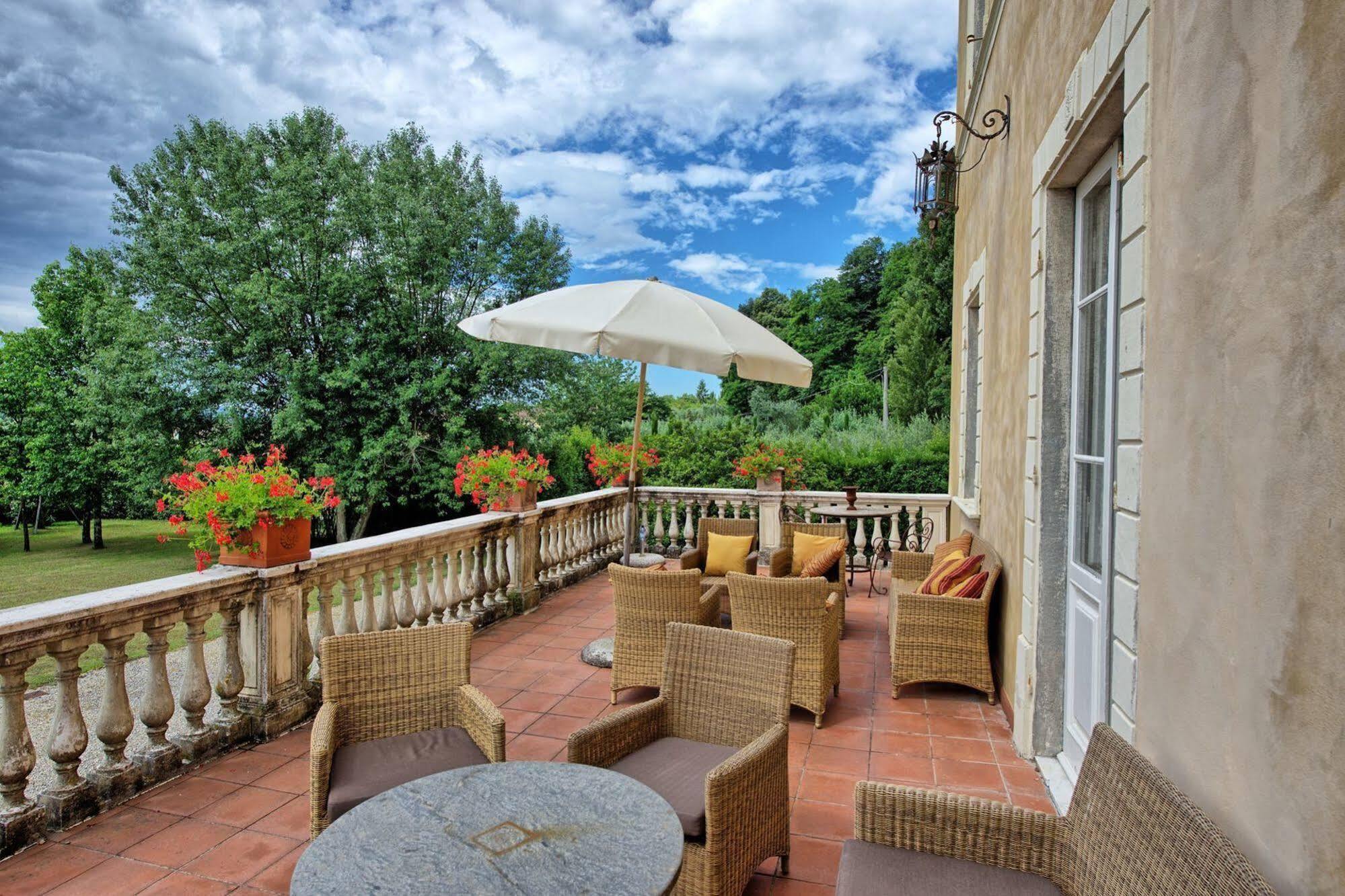 Villa Fiamma By Posarellivillas Piaggiori Екстериор снимка