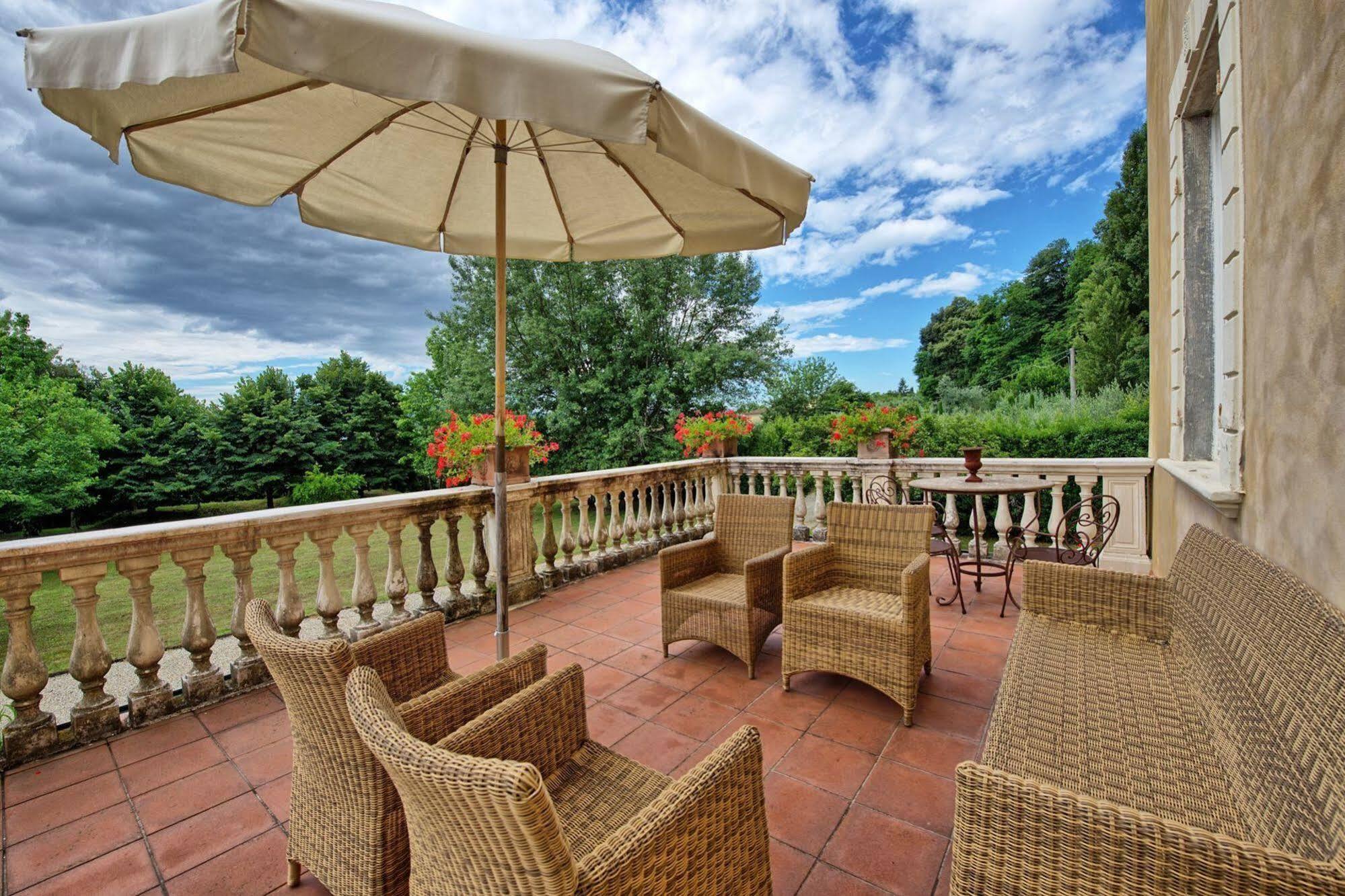 Villa Fiamma By Posarellivillas Piaggiori Екстериор снимка